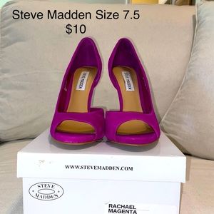 Steve Madden peep-toe pumps. VGUC.